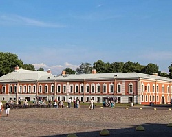Комендантский дом Петропавловской крепости, г. Санкт-Петербург. Фасадная морозостойкая краска Гренландия